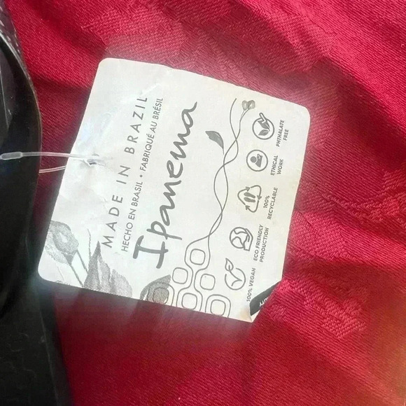 Ipanema flip flops ladies black size 11. NWT. Made in Brazil. Non slip sole. - Picture 2 of 8